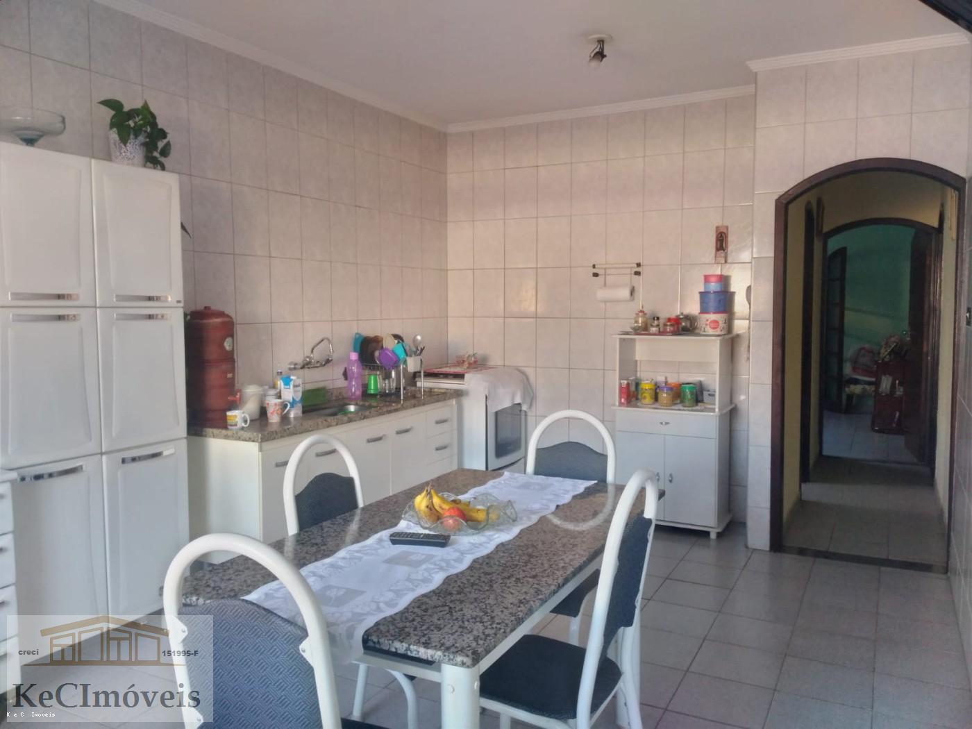 Casa, 2 quartos, 250 m² - Foto 1